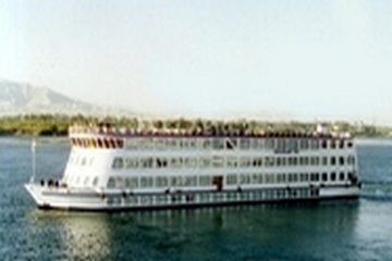 El Fostat Nile Cruise — Reception