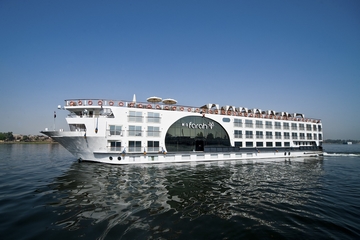 Farah Nile Cruise — Outside View