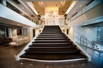 Farah Nile Cruise — Reception