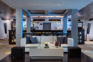 Farah Nile Cruise — Lounge