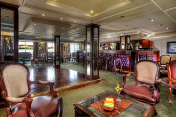 La Traviata Nile Cruise — Lounge