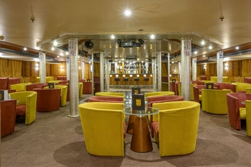 Lady Mary Nile Cruise — Lounge