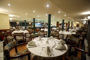 Lady Mary Nile Cruise — Restaurant