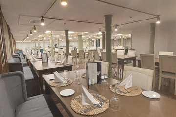 Le Fayan II Nile Cruise — Lounge