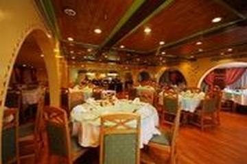 Mahrousa Nile Cruise — Restaurant