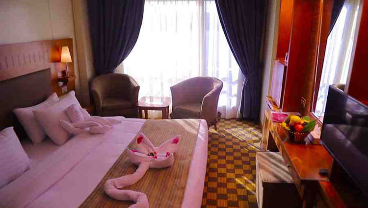 Mojito Nile Cruise — Junior Suite