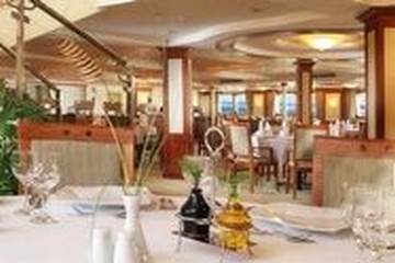 Movenpick Royal Lotus Nile Cruise — Restaurant