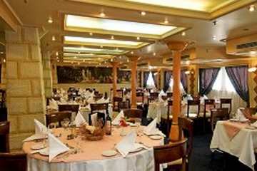 Nile Crown II Nile Cruise — Restaurant