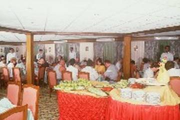 Nile Emerald Nile Cruise — Restaurant