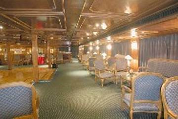 Norma Nile Cruise — Lounge