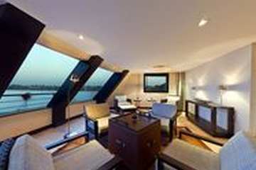 Oberoi Zahra Nile Cruise — Lounge