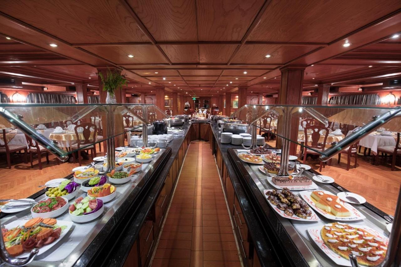 Queen Of Hanza Nile Cruise — Restaurant