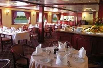 Shehrayar Nile Cruise — Restaurant
