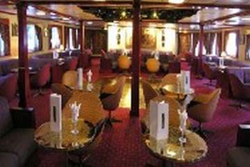 Shehrazad Nile Cruise — Lounge