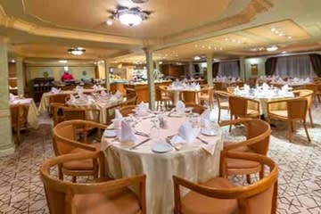 Solaris I Nile Cruise — Lounge