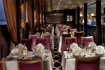 Steigenberger Legacy Nile Cruise — Lounge