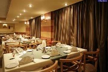 Tamr Henna Nile Cruise — Restaurant