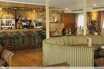 Tarot Nile Cruise — Lounge